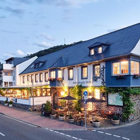 ホテル Weinhaus Fries Kattenes エクステリア 写真